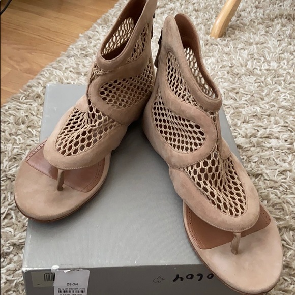NWT Alaia Gladiator Suede Sandals - Picture 3 of 3